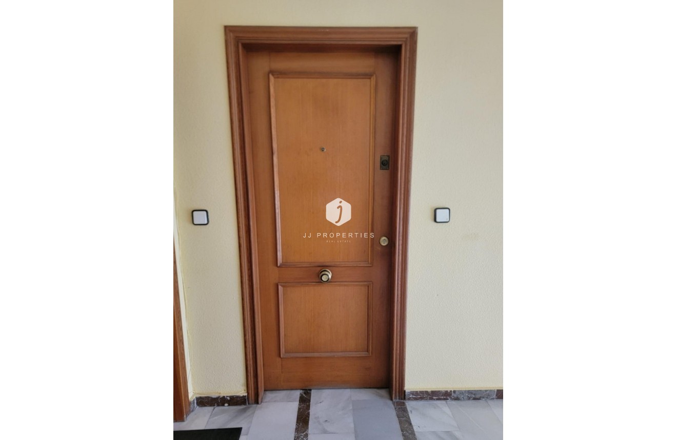 Tweedehands - Appartement / flat -
Torrevieja - Centro