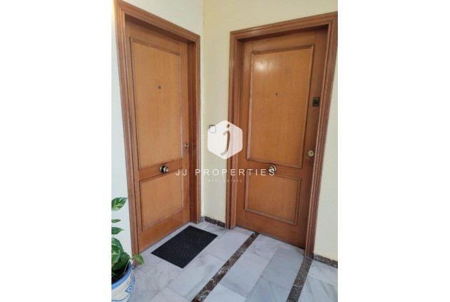 Tweedehands - Appartement / flat -
Torrevieja - Centro