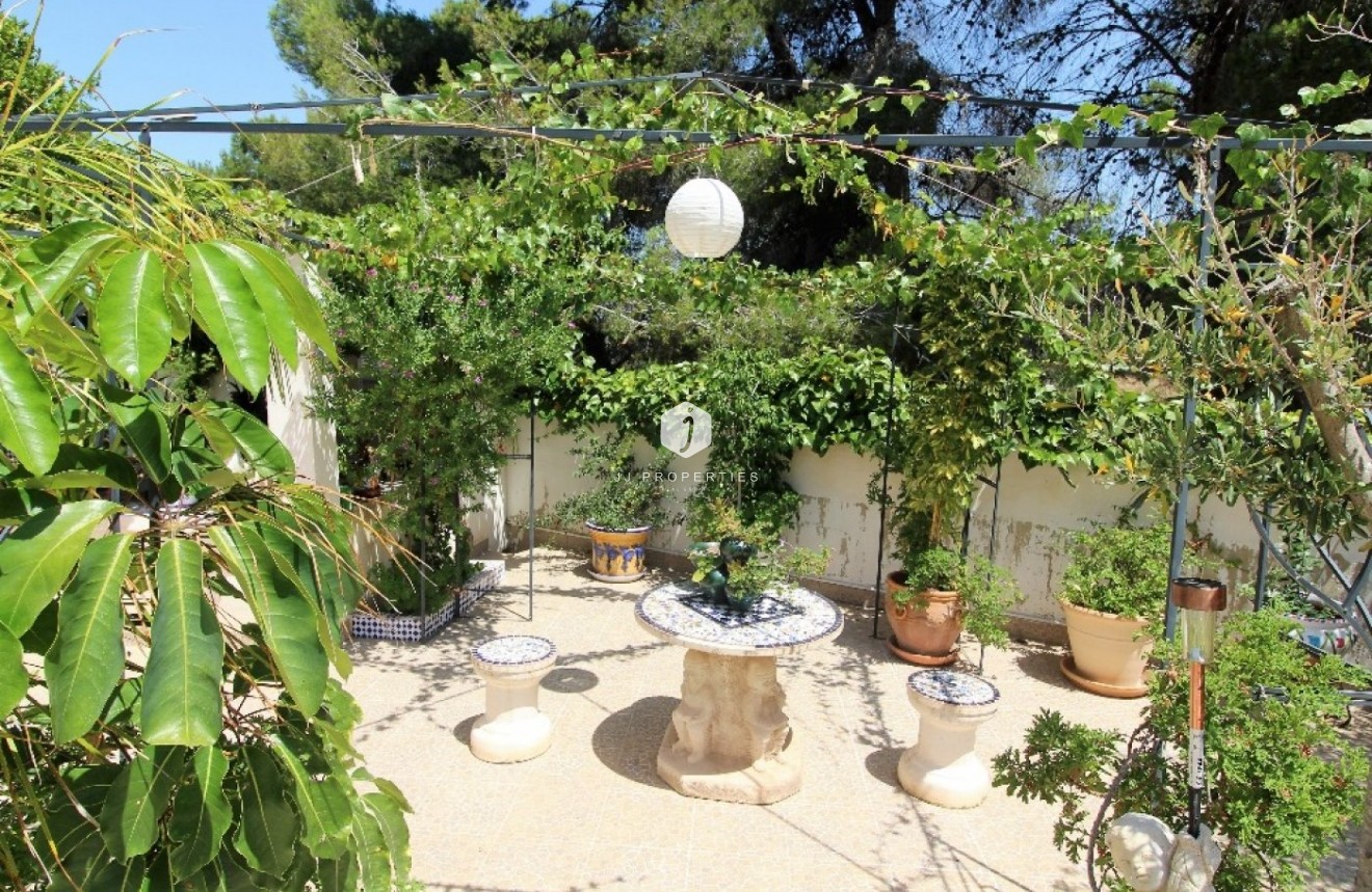 Tweedehands - Villa -
Torrevieja - Los Balcones