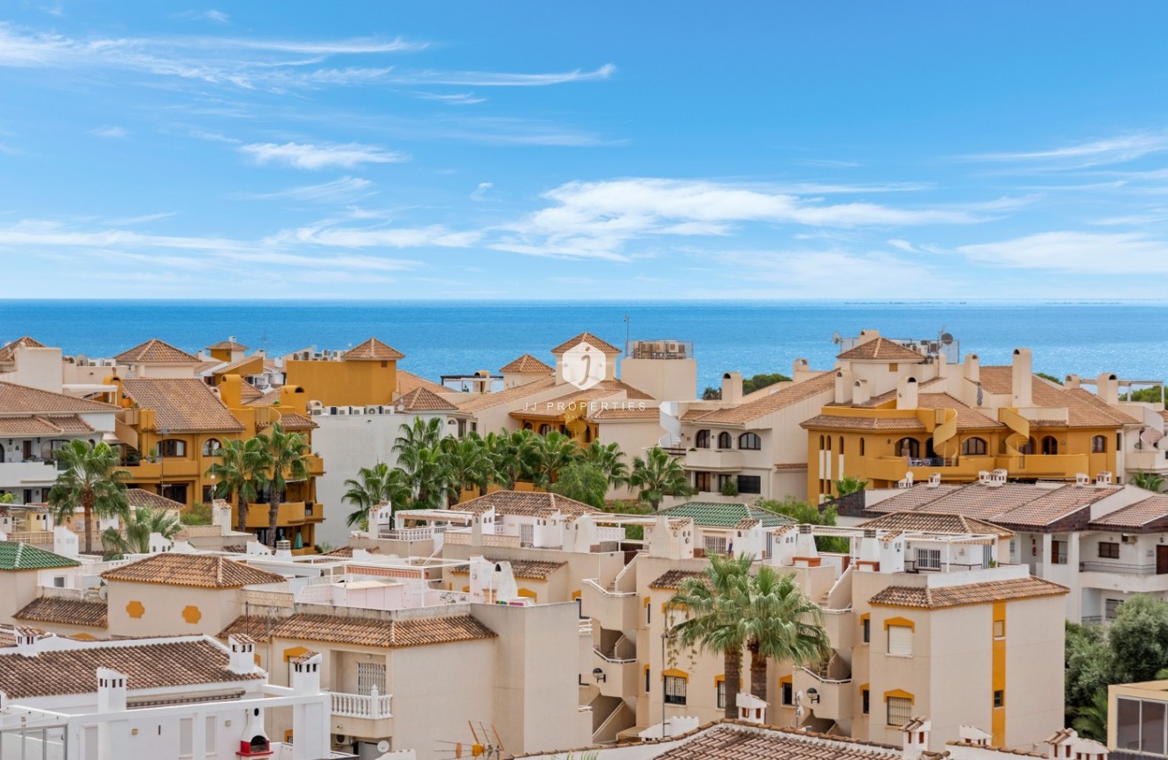 Tweedehands - Appartement / flat -
Punta Prima - Costa Blanca