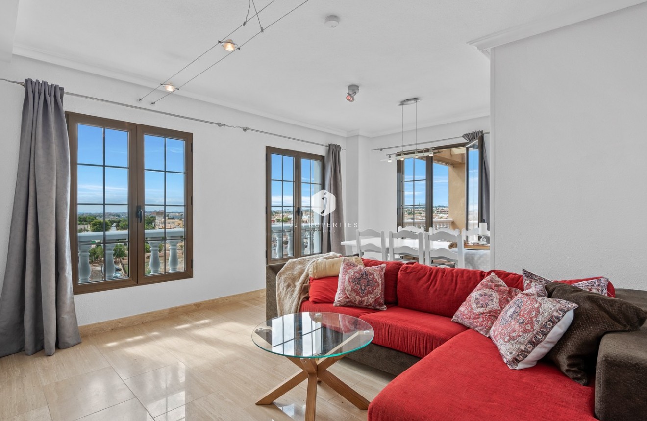 Tweedehands - Appartement / flat -
Punta Prima - Costa Blanca