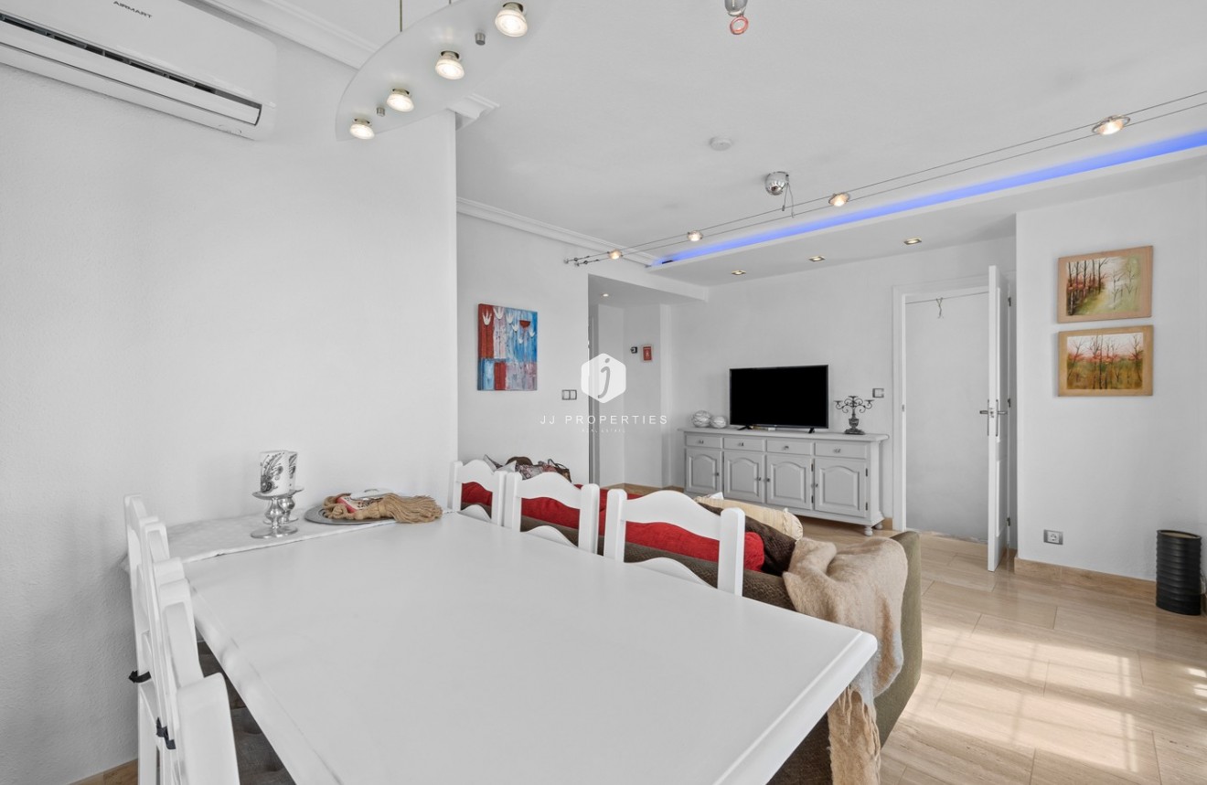 Tweedehands - Appartement / flat -
Punta Prima - Costa Blanca