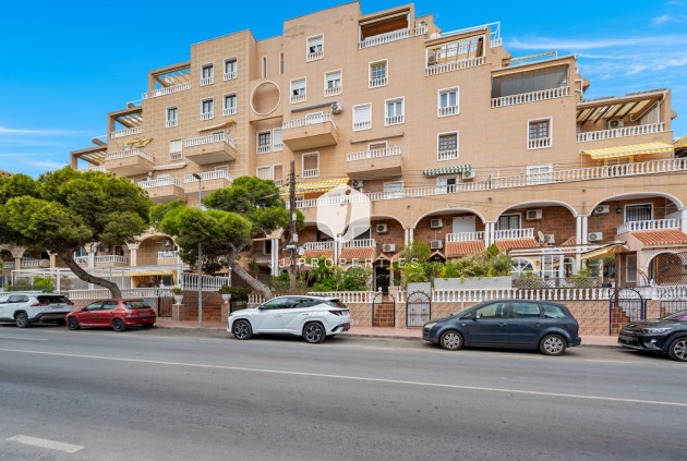 Tweedehands - Appartement / flat -
Punta Prima - Costa Blanca