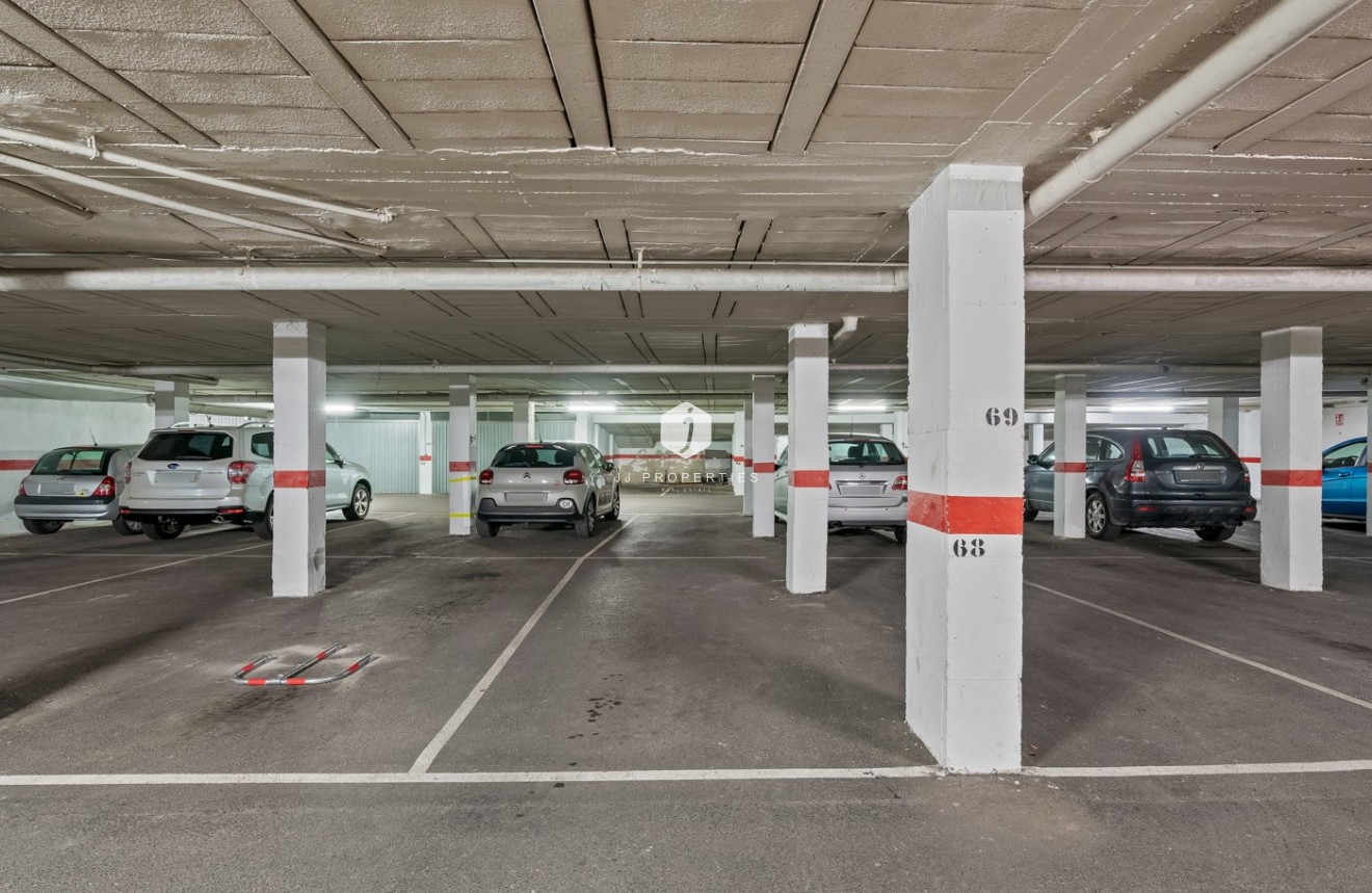 Tweedehands - Appartement / flat -
Punta Prima - Costa Blanca