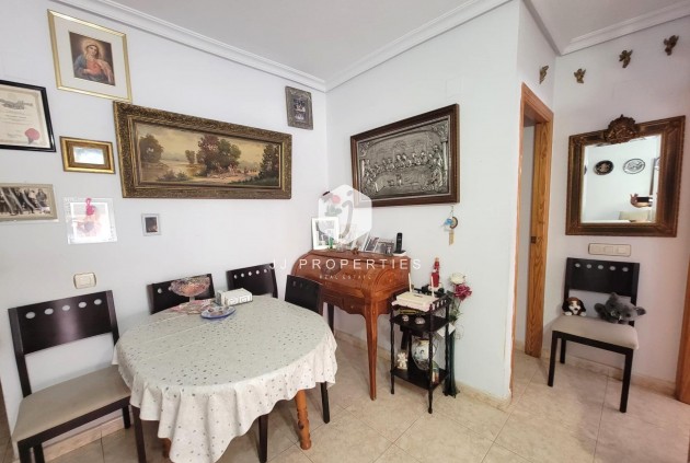 Segunda mano - Apartamento / piso -
Torrevieja - Centro