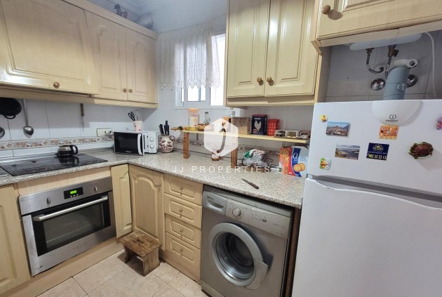 Segunda mano - Apartamento / piso -
Torrevieja - Centro