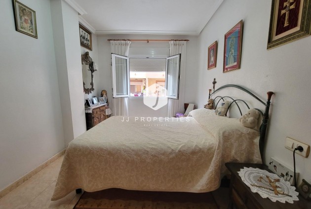 Segunda mano - Apartamento / piso -
Torrevieja - Centro