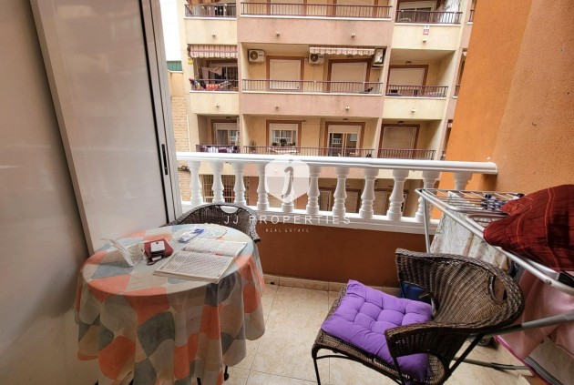 Segunda mano - Apartamento / piso -
Torrevieja - Centro