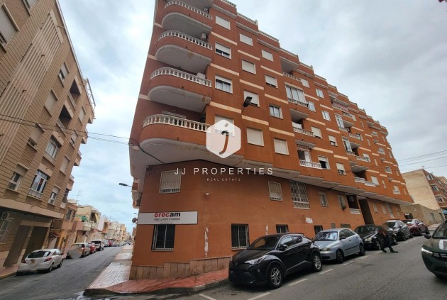 Segunda mano - Apartamento / piso -
Torrevieja - Centro
