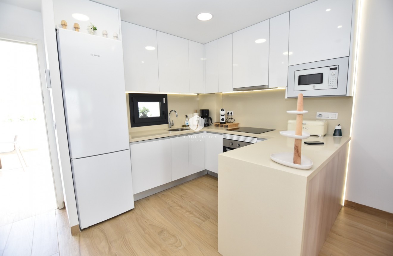 Tweedehands - Appartement / flat -
Torrevieja - Costa Blanca