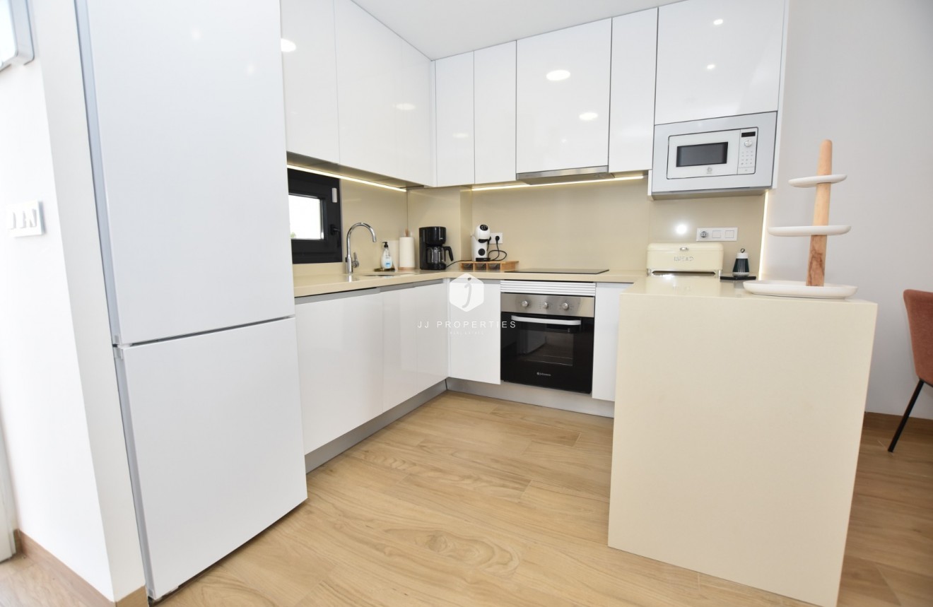 Tweedehands - Appartement / flat -
Torrevieja - Costa Blanca