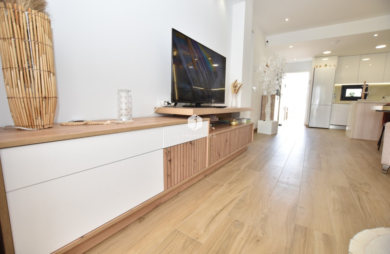 Tweedehands - Appartement / flat -
Torrevieja - Costa Blanca