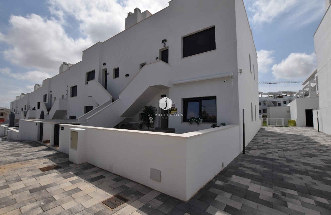 Tweedehands - Appartement / flat -
Torrevieja - Costa Blanca