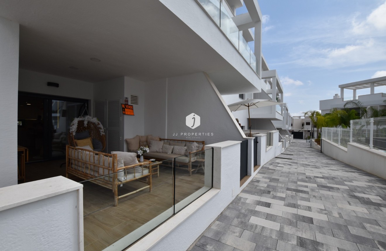 Tweedehands - Appartement / flat -
Torrevieja - Costa Blanca
