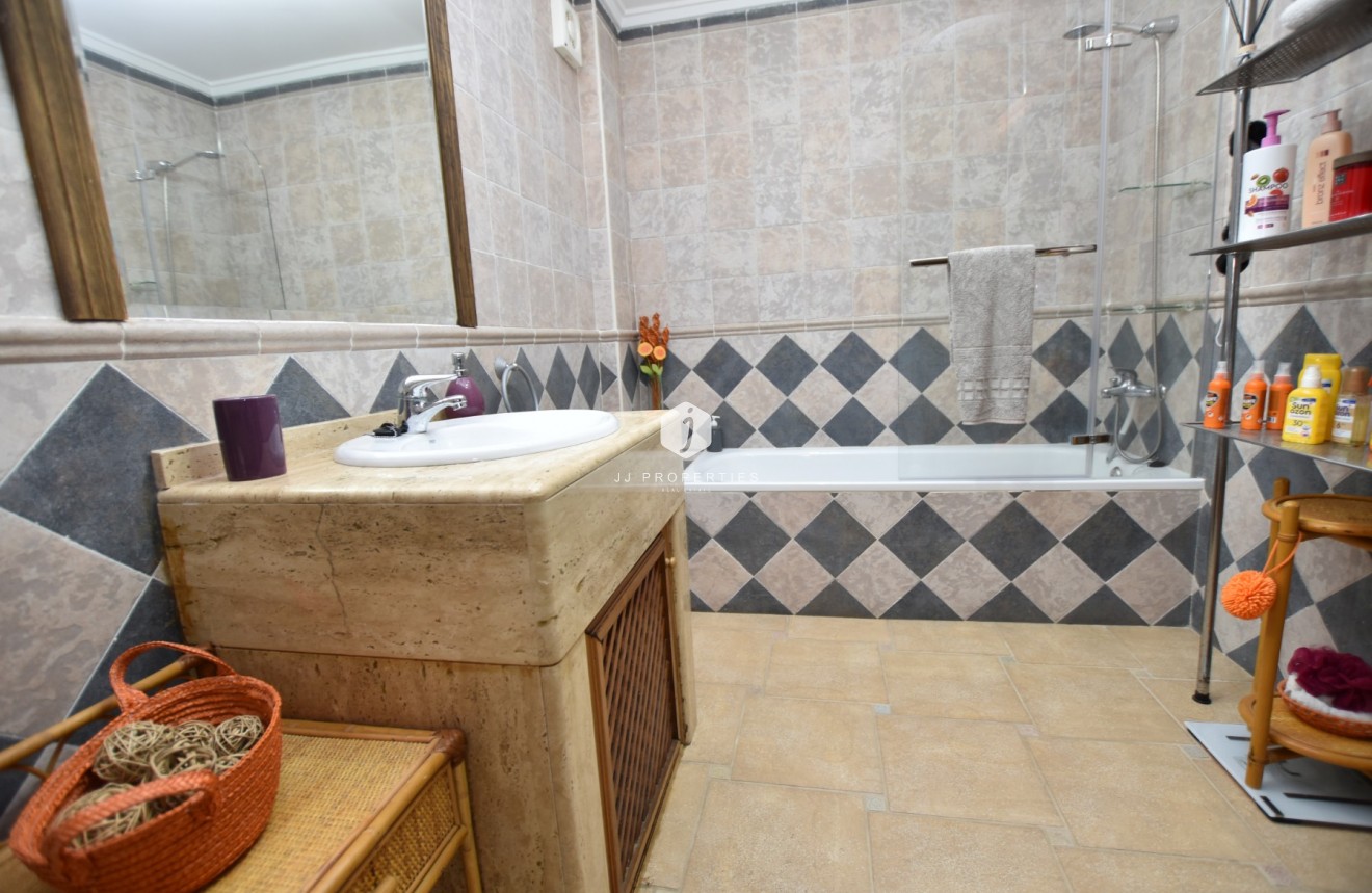 Tweedehands - Villa -
Algorfa - Inland