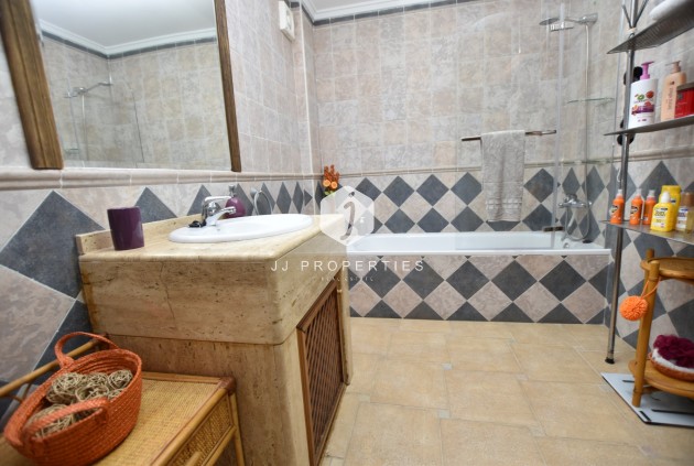 Tweedehands - Villa -
Algorfa - Inland