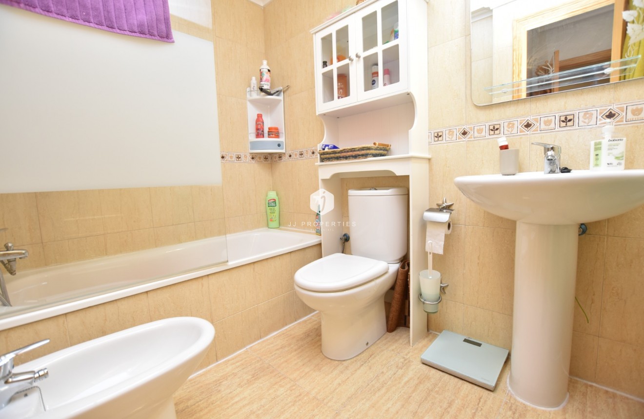 Tweedehands - Appartement / flat -
Formentera del Segura - Costa Blanca