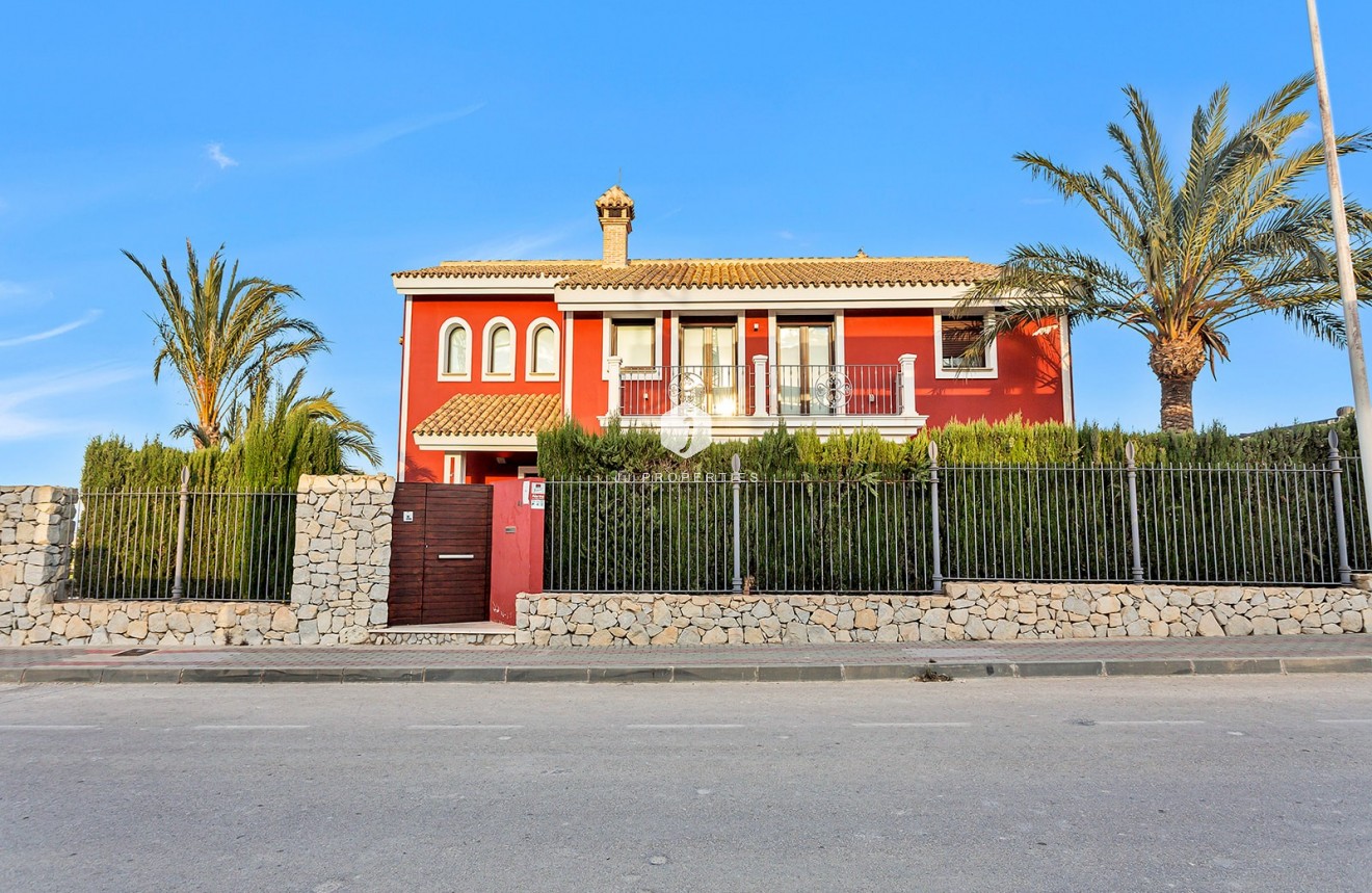 Tweedehands - Villa -
Algorfa - Inland
