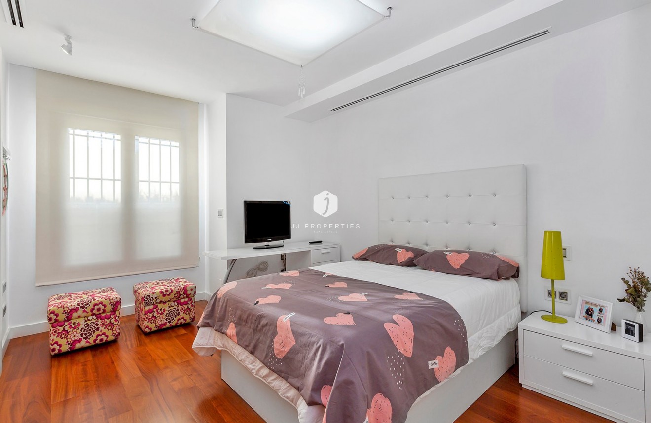 Tweedehands - Villa -
Algorfa - Inland