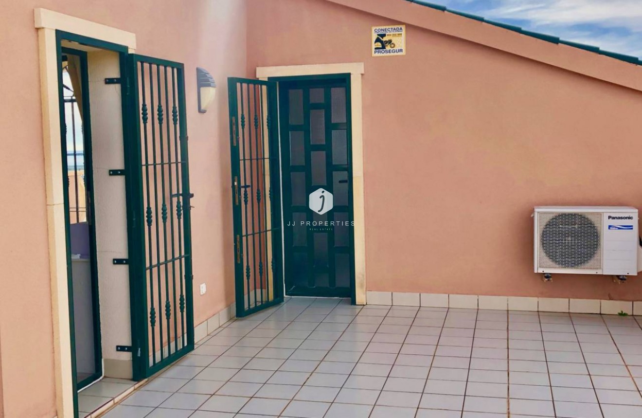 Tweedehands - Villa -
Ciudad Quesada - Costa Blanca