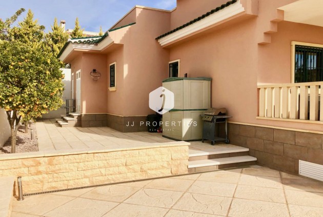 Tweedehands - Villa -
Ciudad Quesada - Costa Blanca