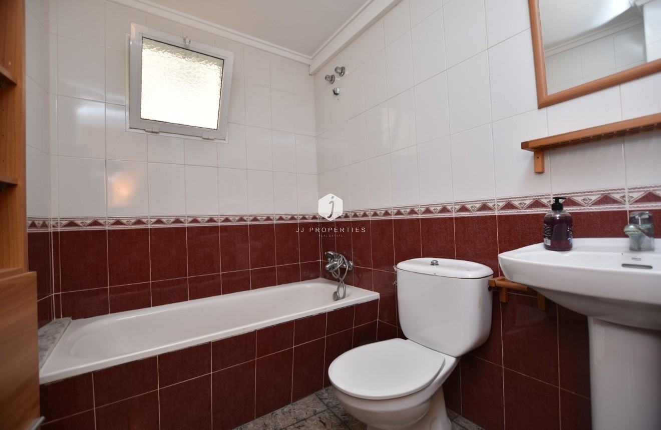 Tweedehands - Appartement / flat -
Rojales - Inland