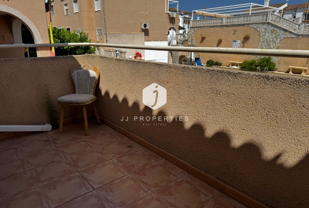 Aus zweiter Hand - Wohnung -
San Miguel de Salinas - Inland