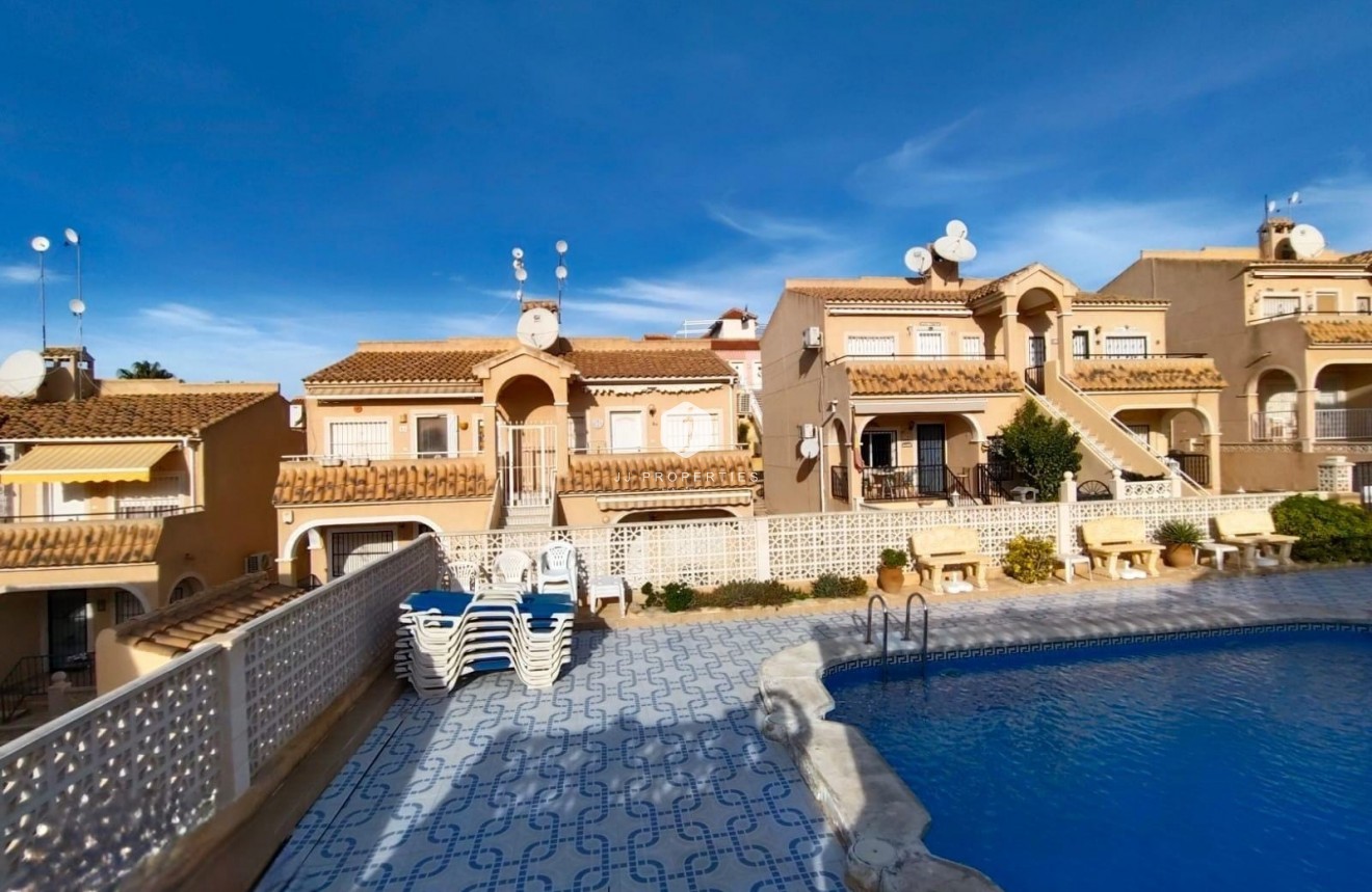 Aus zweiter Hand - Wohnung -
San Miguel de Salinas - Inland