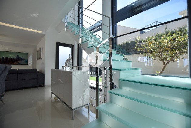 Tweedehands - Villa -
San Miguel de Salinas - Inland