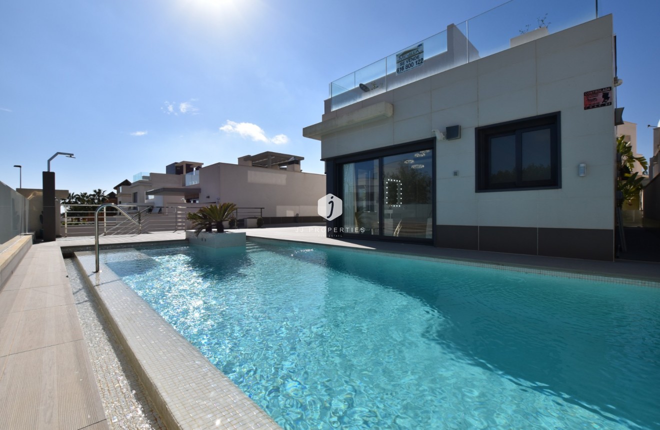 Tweedehands - Villa -
San Miguel de Salinas - Inland