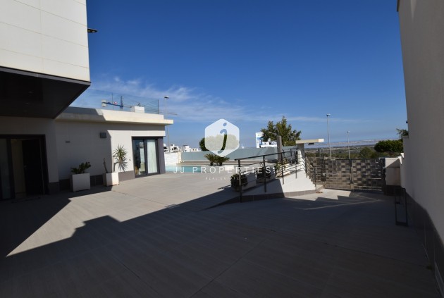 Tweedehands - Villa -
San Miguel de Salinas - Inland