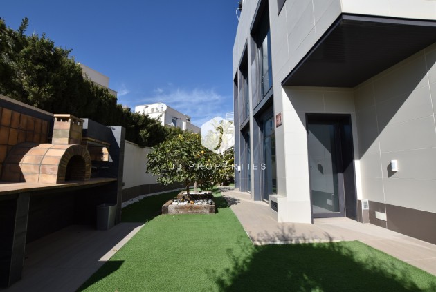 Tweedehands - Villa -
San Miguel de Salinas - Inland