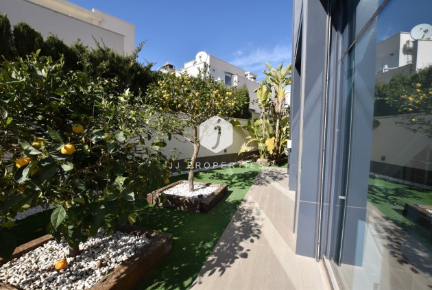 Tweedehands - Villa -
San Miguel de Salinas - Inland