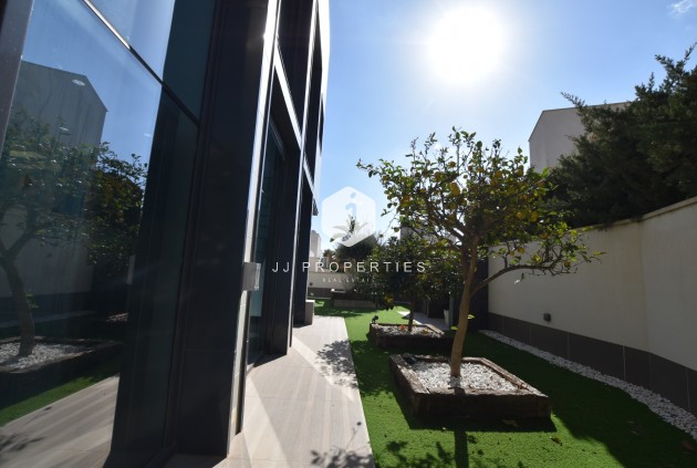 Tweedehands - Villa -
San Miguel de Salinas - Inland