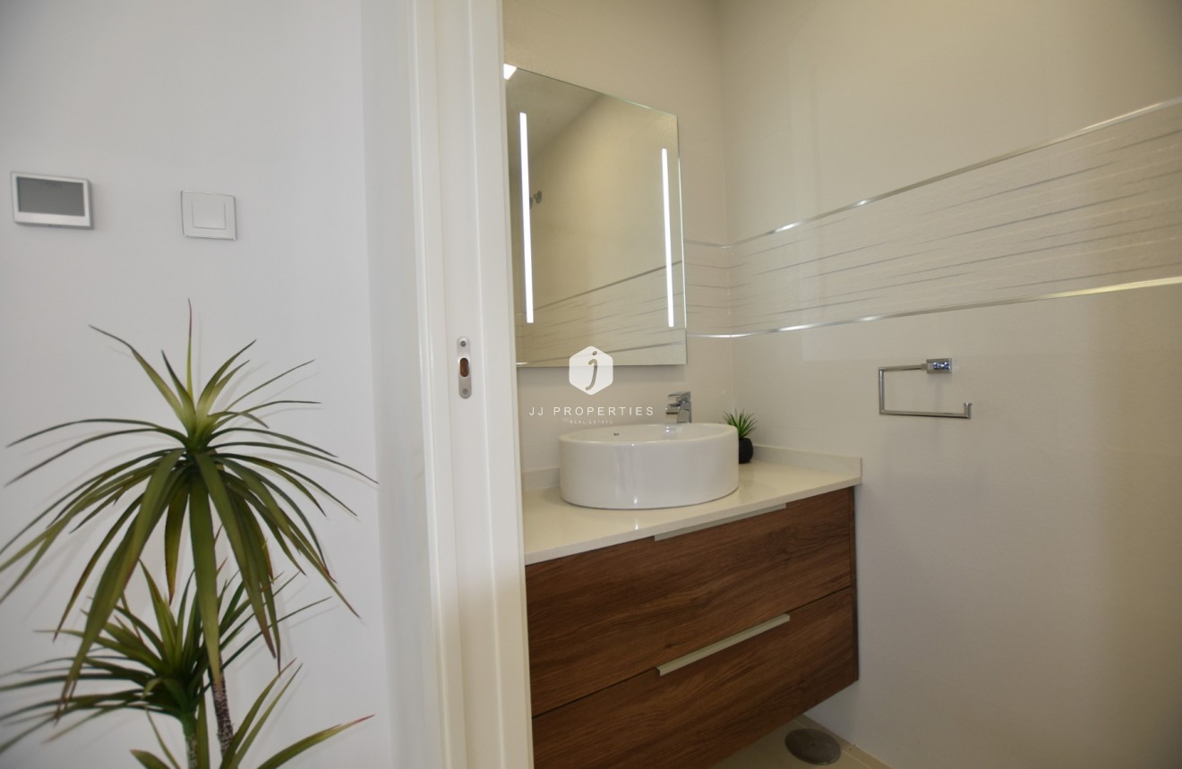 Tweedehands - Villa -
San Miguel de Salinas - Inland