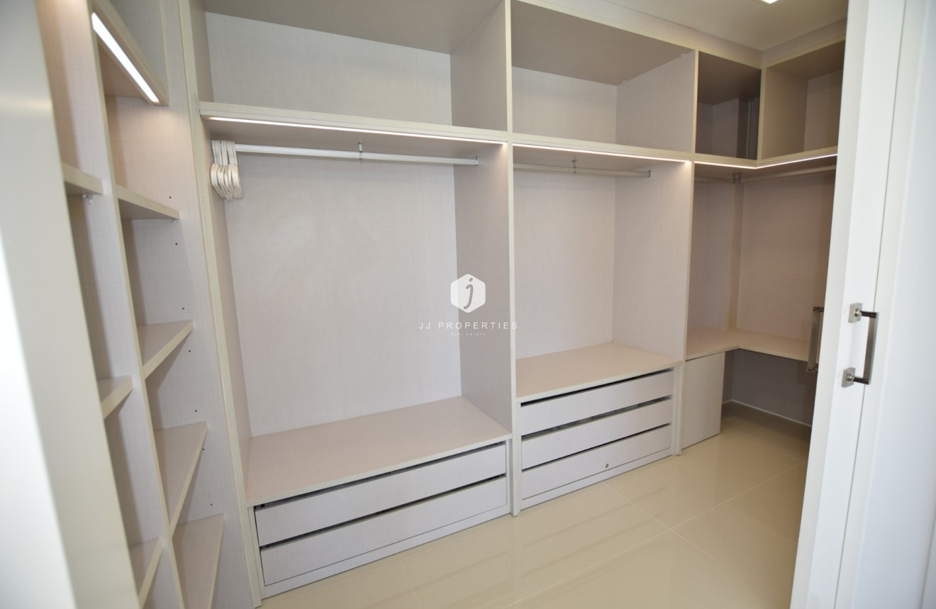 Tweedehands - Villa -
San Miguel de Salinas - Inland