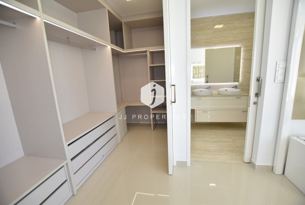 Tweedehands - Villa -
San Miguel de Salinas - Inland