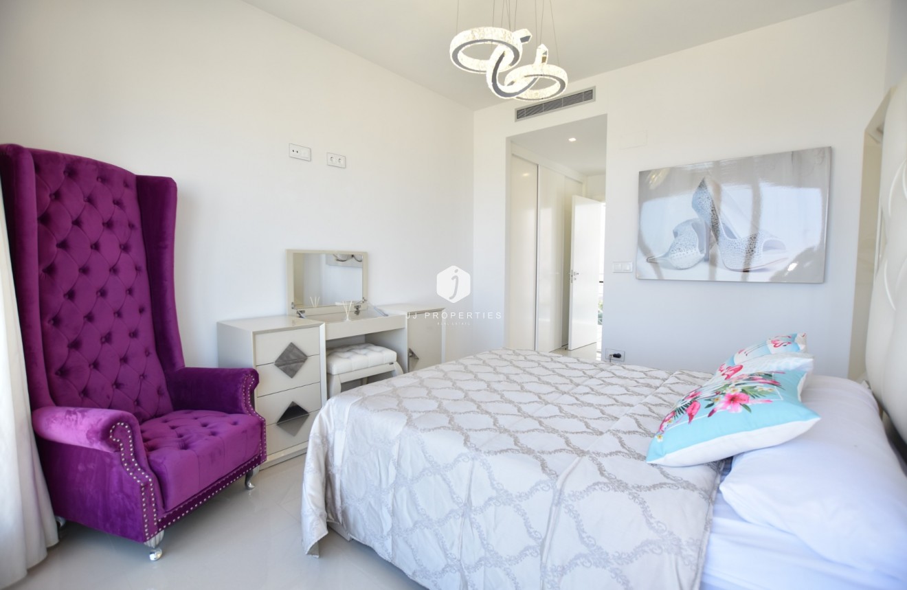 Tweedehands - Villa -
San Miguel de Salinas - Inland