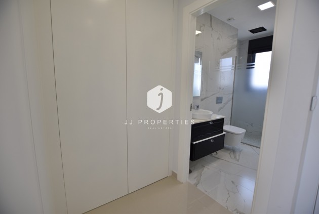 Tweedehands - Villa -
San Miguel de Salinas - Inland