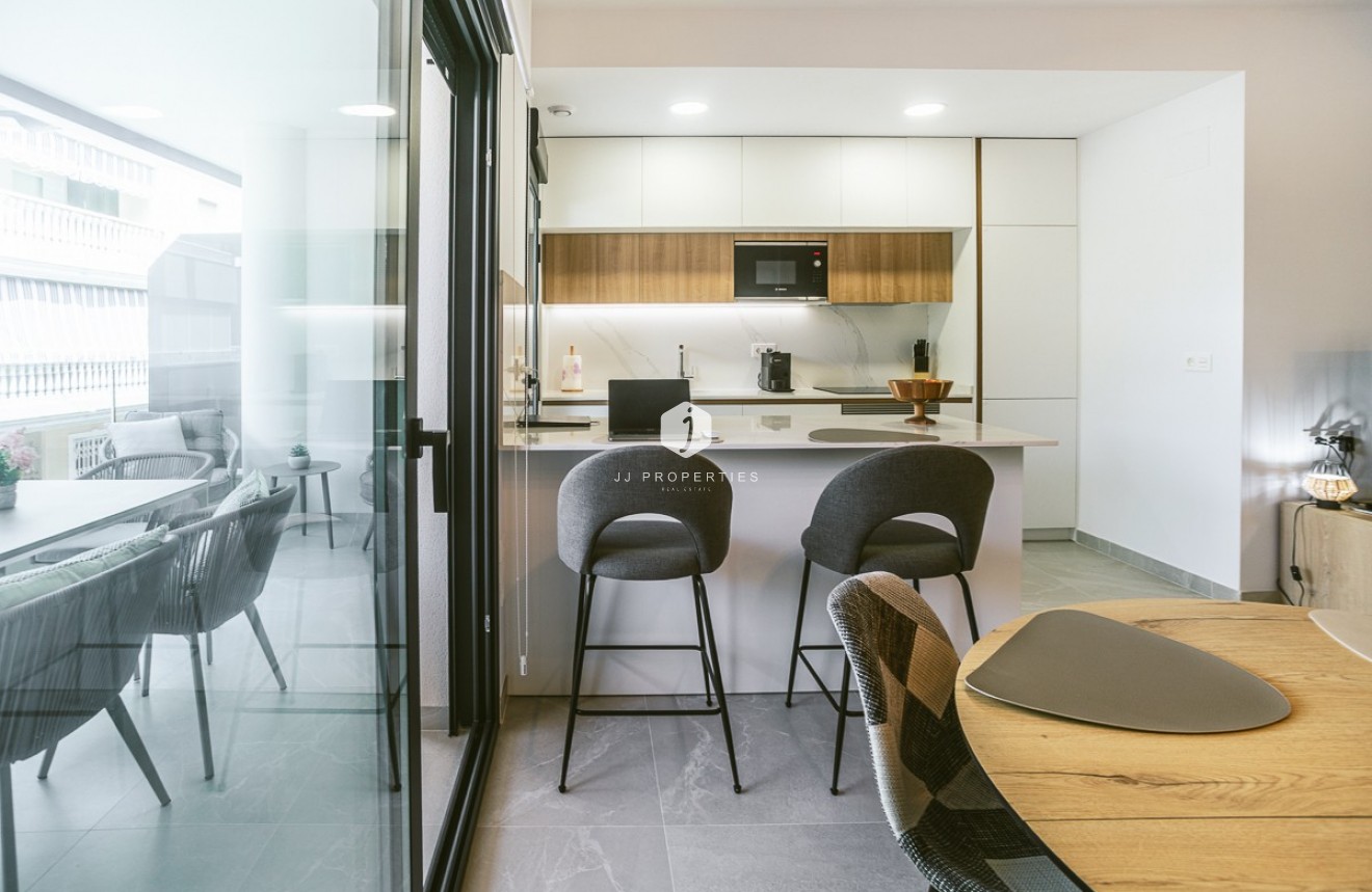 Tweedehands - Appartement / flat -
Torrevieja - Costa Blanca