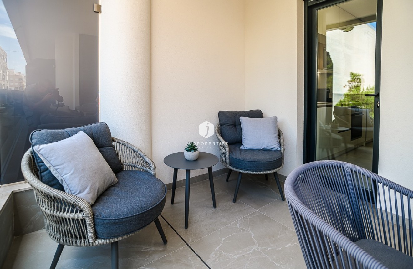 Tweedehands - Appartement / flat -
Torrevieja - Costa Blanca