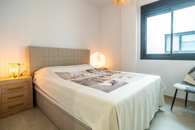 Tweedehands - Appartement / flat -
Torrevieja - Costa Blanca