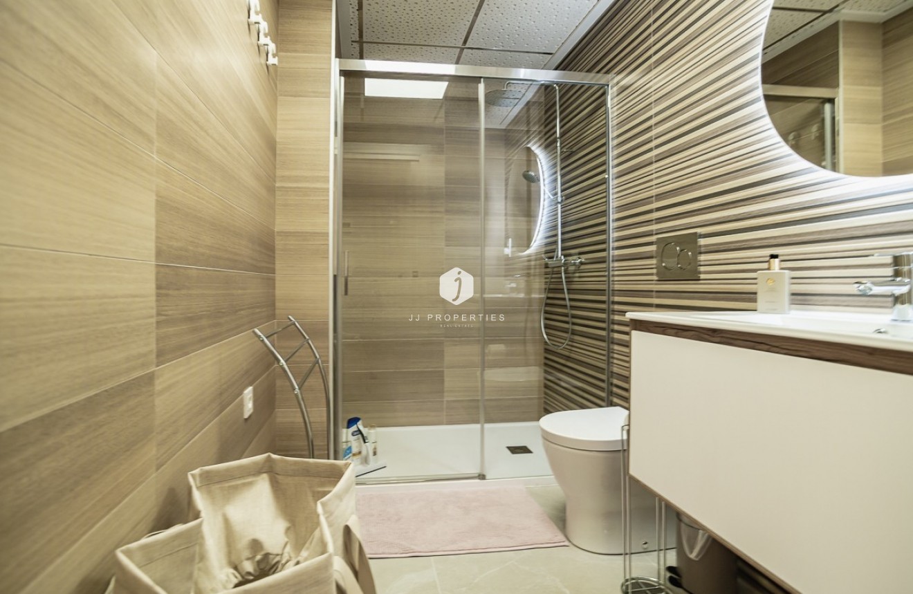 Tweedehands - Appartement / flat -
Torrevieja - Costa Blanca