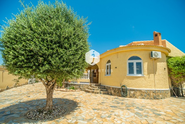 Tweedehands - Villa -
Torrevieja - Costa Blanca