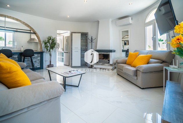 Tweedehands - Villa -
Torrevieja - Costa Blanca