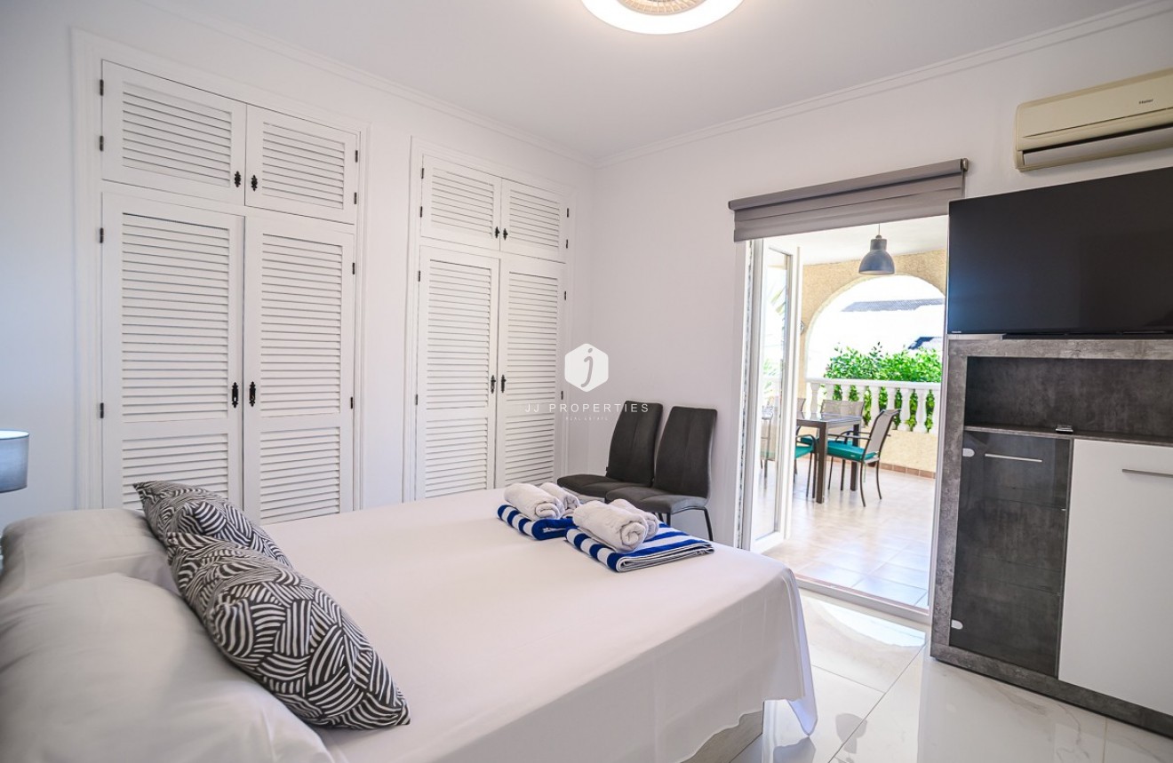 Tweedehands - Villa -
Torrevieja - Costa Blanca