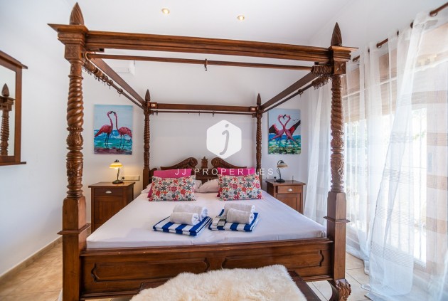 Tweedehands - Villa -
Torrevieja - Costa Blanca