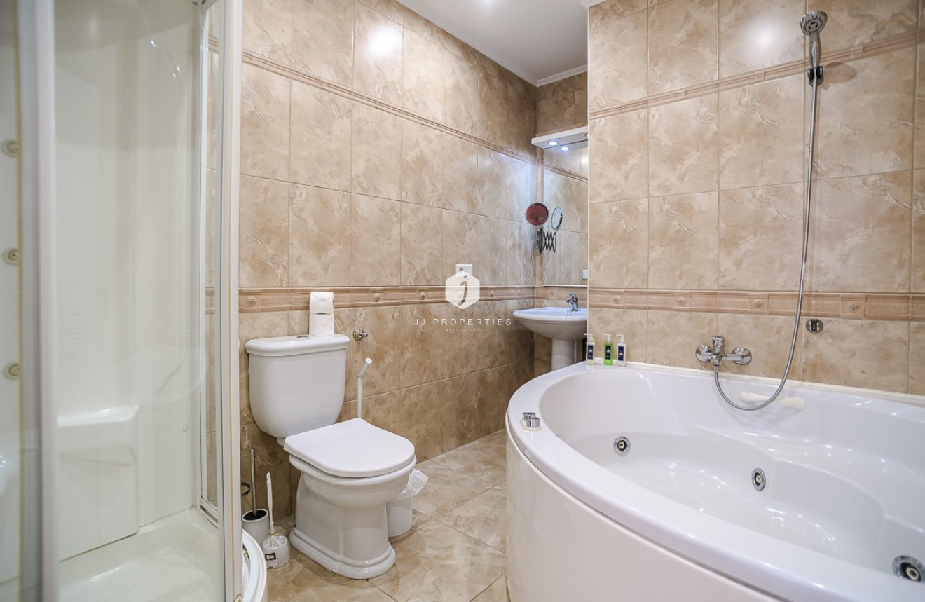 Tweedehands - Villa -
Torrevieja - Costa Blanca