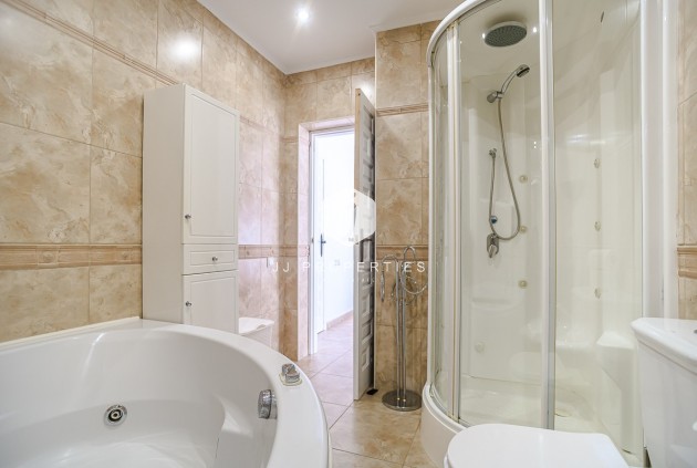 Tweedehands - Villa -
Torrevieja - Costa Blanca