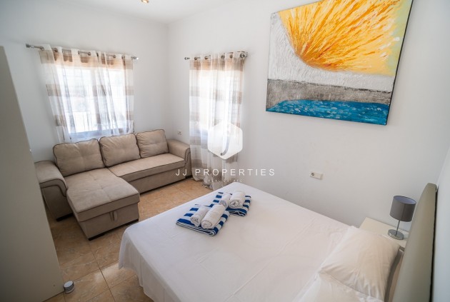Tweedehands - Villa -
Torrevieja - Costa Blanca